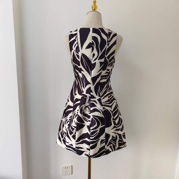 Alexis Claire Dress - Picture 6 of 11